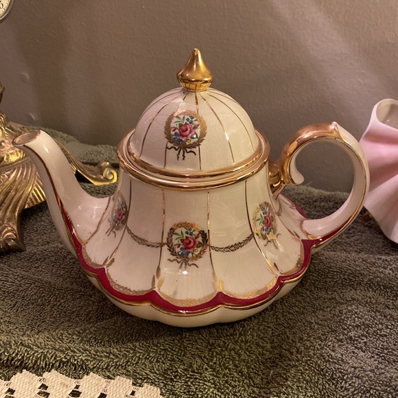 SADLER TEA POT - Picture 3 of 9